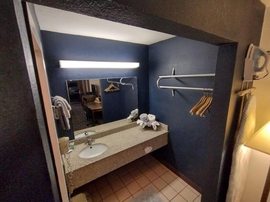 Osu 2 Queen Beds Hotel Room 230 Wi-Fi スティルウォーター エクステリア 写真